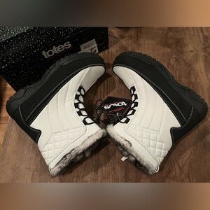 Totes Women's Black/White Winter Boots,Cold Weather Lace-Up & Zip Waterproof 7M